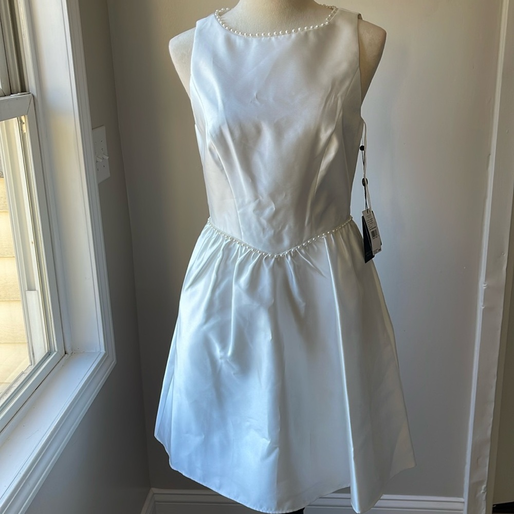 Adrianna Papell ivory pearl Mikado dress size 4 NWT